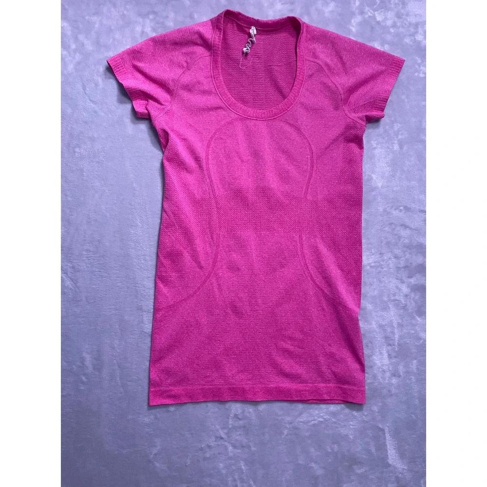 Lululemon Swiftly Tech Short Sleeve Crew Pink Heathered Athletic Top Size 6